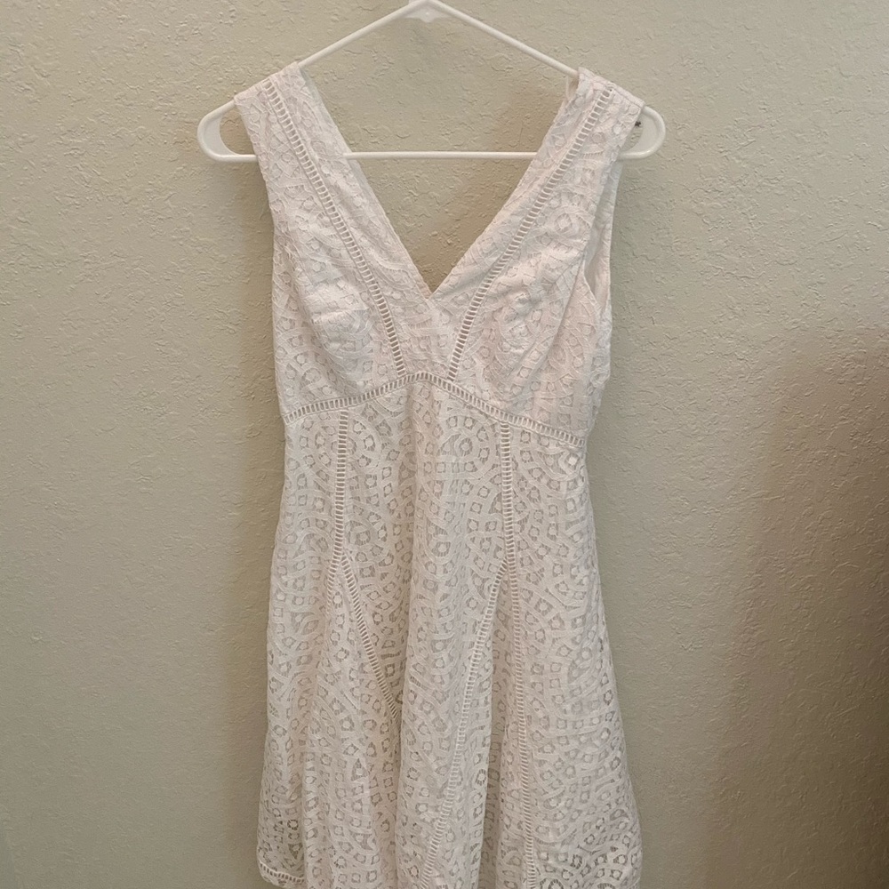 white lilly pulitzer dress